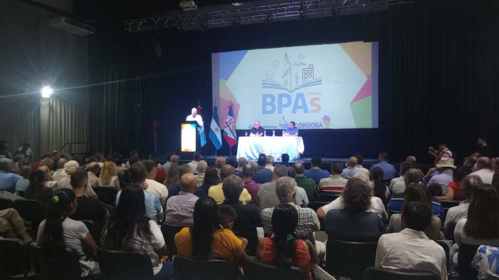 Acto de entrega de aportes de Buenas Prácticas Agropecuarias a productores del departamento Río&nbsp;Segundo.