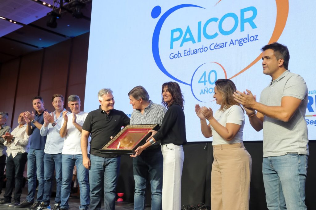 40 años del Paicor: Llaryora anunció un aumento de hasta un 132% para las&nbsp;cocineras