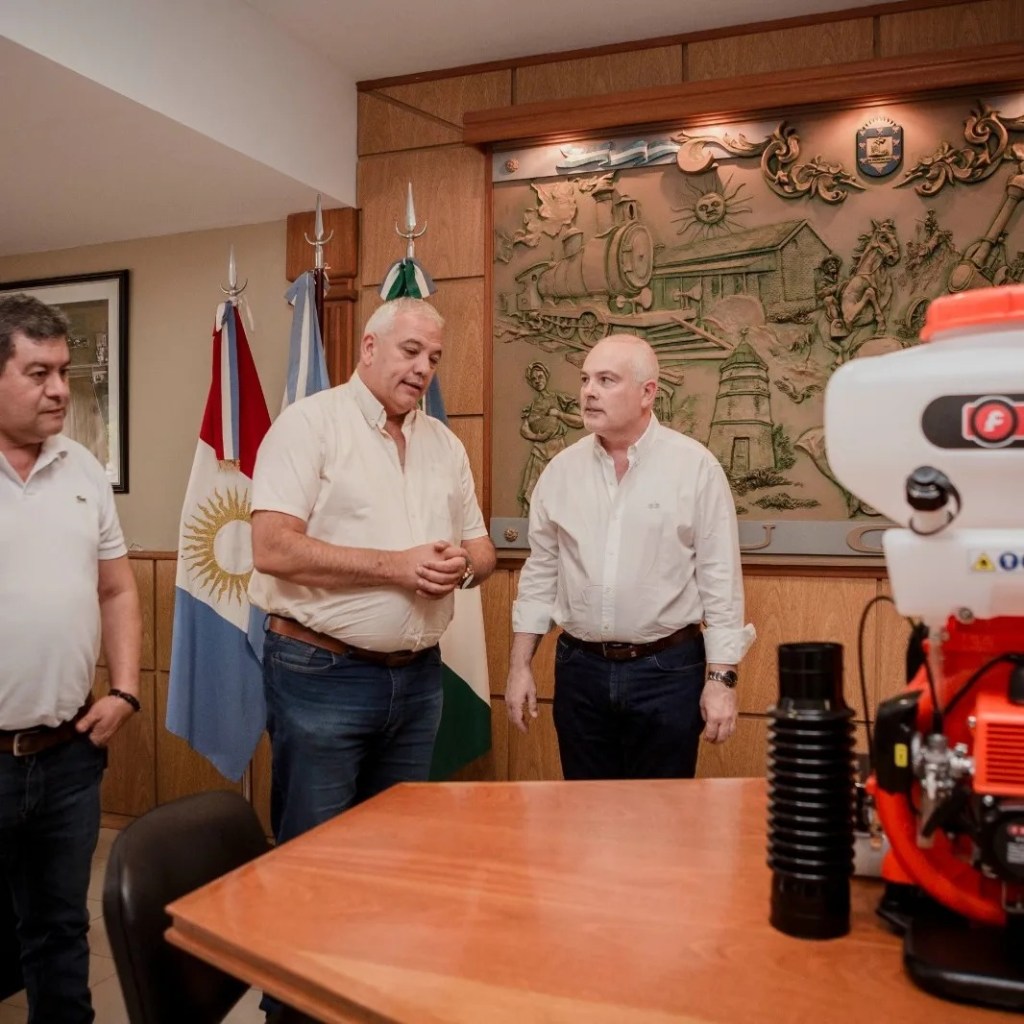 AMA le entregó un equipo de fumigación a la Municipalidad de&nbsp;Luque