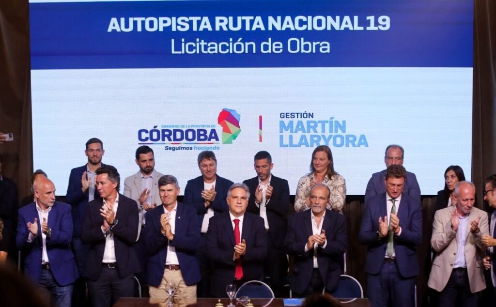 Llaryora anunció que la Provincia culminará la Autopista Nacional Ruta&nbsp;19